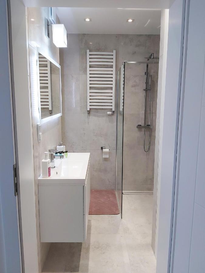 Apartament Bella Rosa Z Podziemnym Parkingiem Kielce Exterior foto